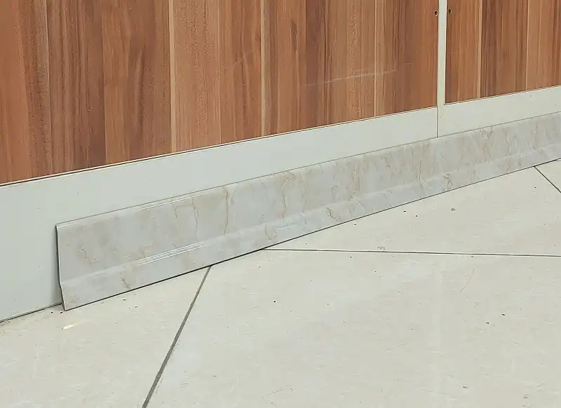 قرنیز پی وی سی طرح سنگ